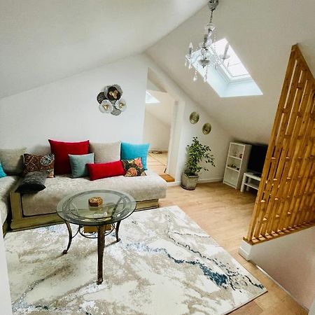 Appartement Charmant Et Lumineux Villejuif Bagian luar foto